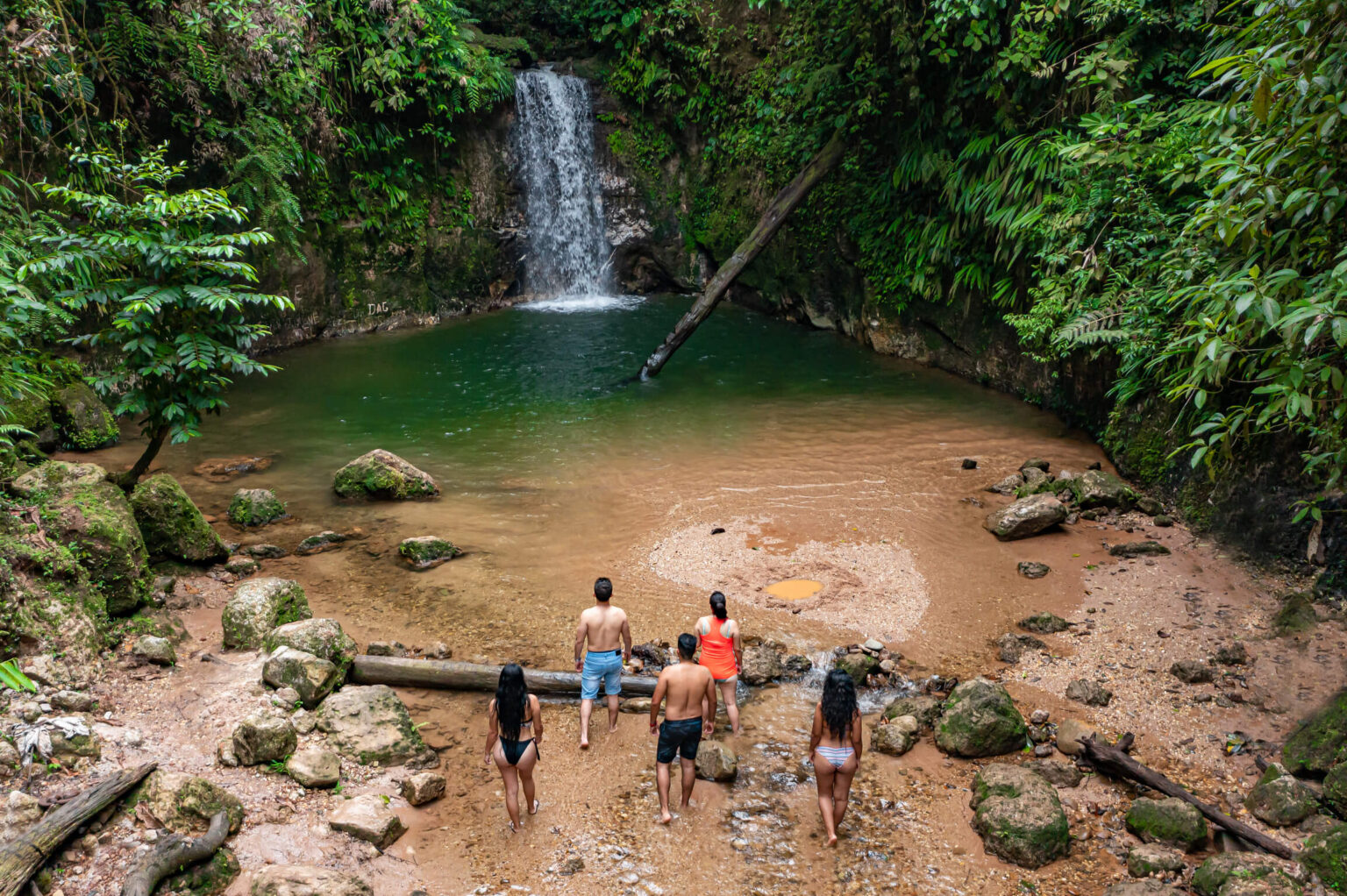CASCADA SAN JACINTO Napo.Travel